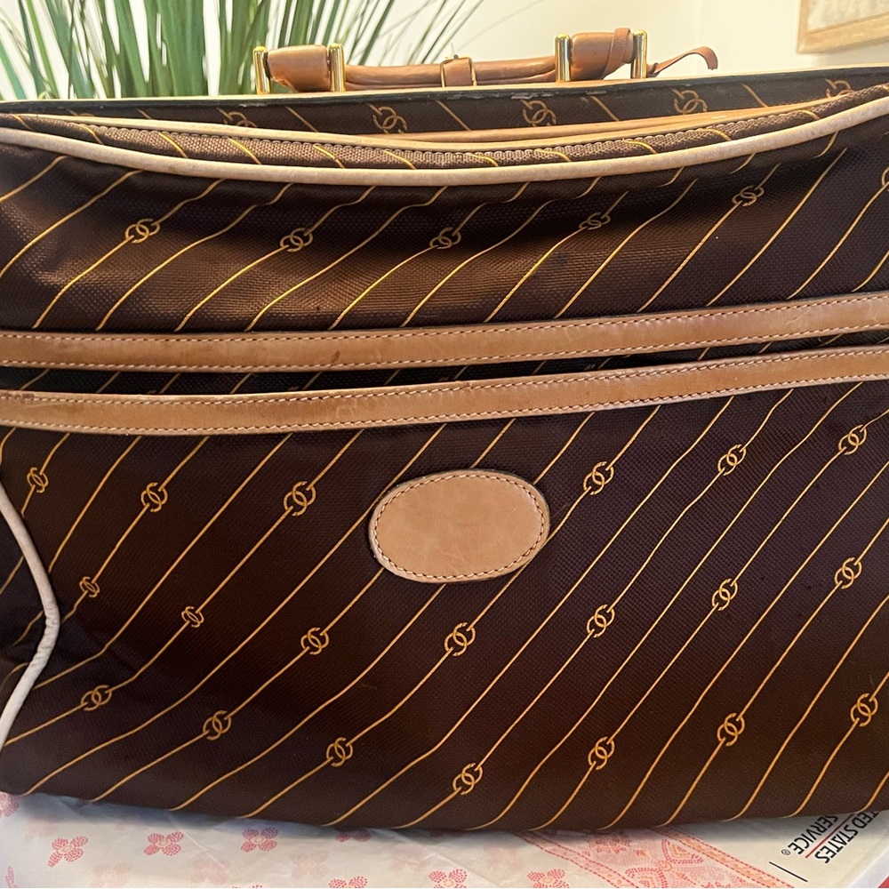 Brown and Tan Vintage Gucci luggage Men's Bag 1970s to 1980s era.